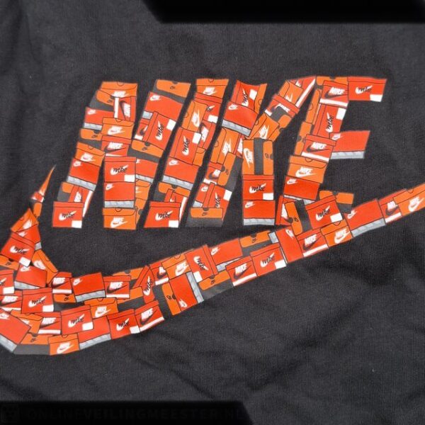 Nike Sports shirt, Large size - Image 3